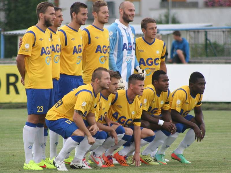 FK Neratovice/Byškovice (v modrém) - FK Teplice, 2. kolo Poháru České pošty, 12. srpna 2014