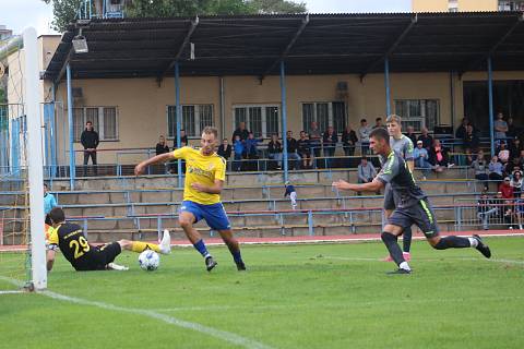 Divize B, 8. kolo: FK Neratovice-Byškovice - FK Hvězda Cheb (2:0), 23. 9. 2023