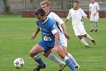 FK Pšovka Mělník (v bílém) - Sokol Kněžmost (4:1); 4. kolo I. B třídy; 13. září 2014