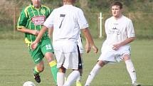 I. B třída: FC Mělník - Lužec (v zeleném)