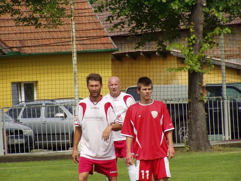 Do Velkého Borku přijeli slovenští fotbalisté a sehráli přátelská utkání se starou gardou a domácím výběrem