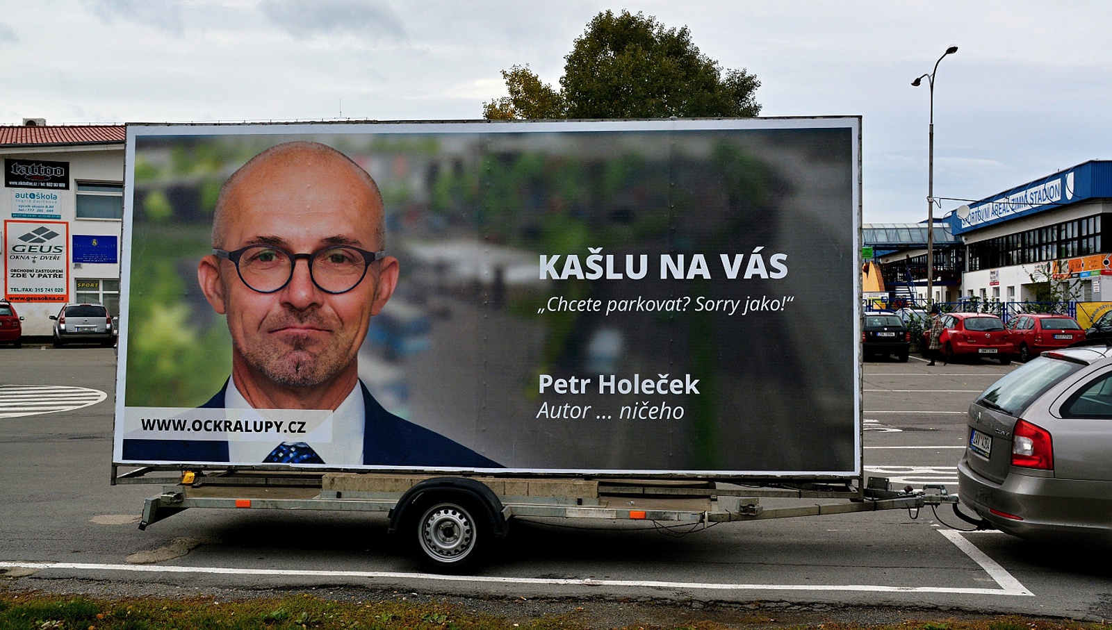 Billboardy proti starostovi Kralup má na svědomí developer - Deník.cz