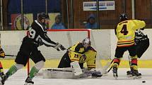 Hokejisté Mělníka porazili v odvetě předkola play-off krajské ligy Mladou Boleslav B 6:0 a postoupili do čtvrtfinále.