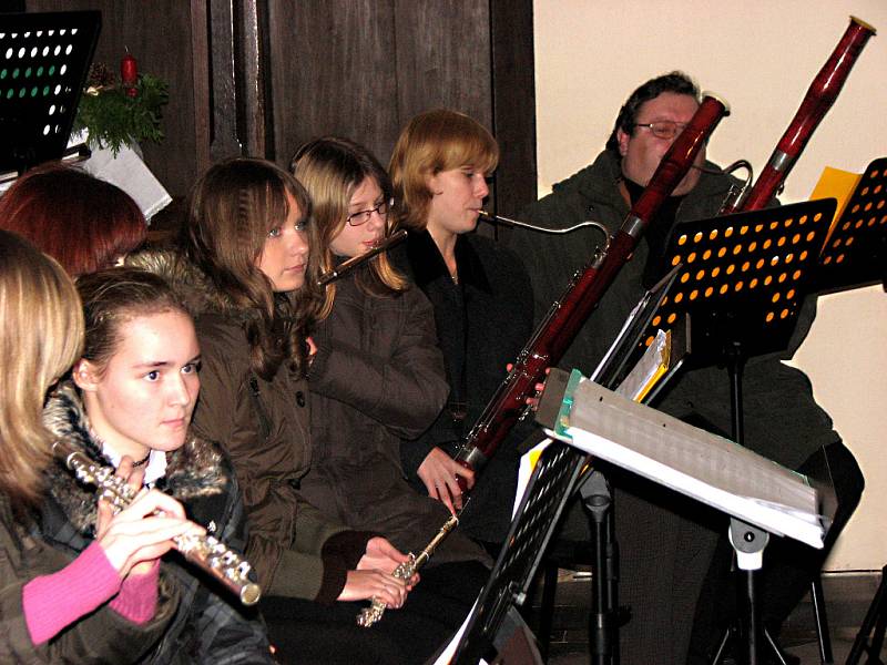 Adventní koncert Základní umělecké školy Mělník