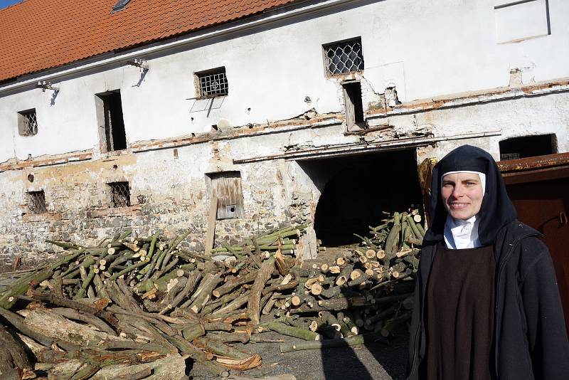 V Drastech vzniká nový klášter bosých karmelitek. Bude otevřený pro ty, kteří chtějí nabrat síly a strávit čas v tichu