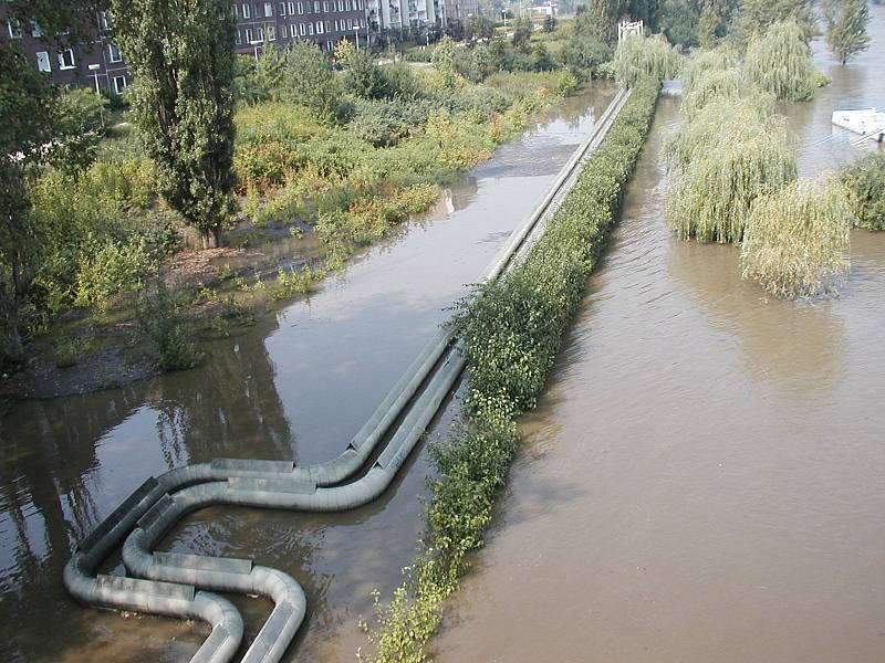 Povodeň v roce 2002 na Mělnicku – Kralupy nad Vltavou.