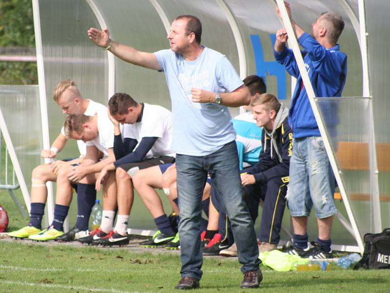 Sokol Libiš - FK Neratovice/Byškovice (v tmavém); 6. kolo divize B; 13. září 2014