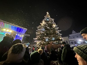 Ze slavnostního rozsvícení vánočního stromu v Mělníku.