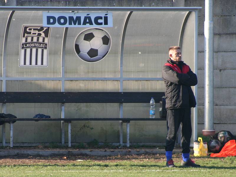 OP, 13. kolo: Labský Kostelec (v modrém) - TJ Záryby B (10:0).