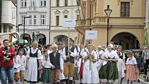 Mělník ožil letos již po jedenadvacáté folklórním festivalem Mělnický Vrkoč, který každý rok nabízí pestrou škálu lidových tradic z různých koutů republiky.