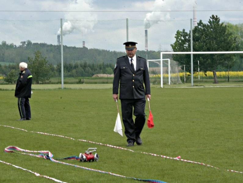 Po sobotním Memoriálu Jiřího Vališe, což je soutěž v požárním útoku, pokračovaly soutěže i v neděli 5. května. Na stadionu Tělovýchovné jednoty Cítov se uskutečnil čtvrtý ročník soutěže s názvem Cítovská stovka.