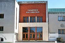 Masarykův kulturní dům v Mělníku.