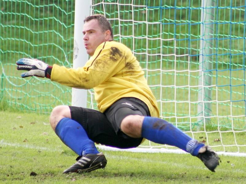 Sokol Libiš - FK Neratovice/Byškovice (v tmavém); 6. kolo divize B; 13. září 2014