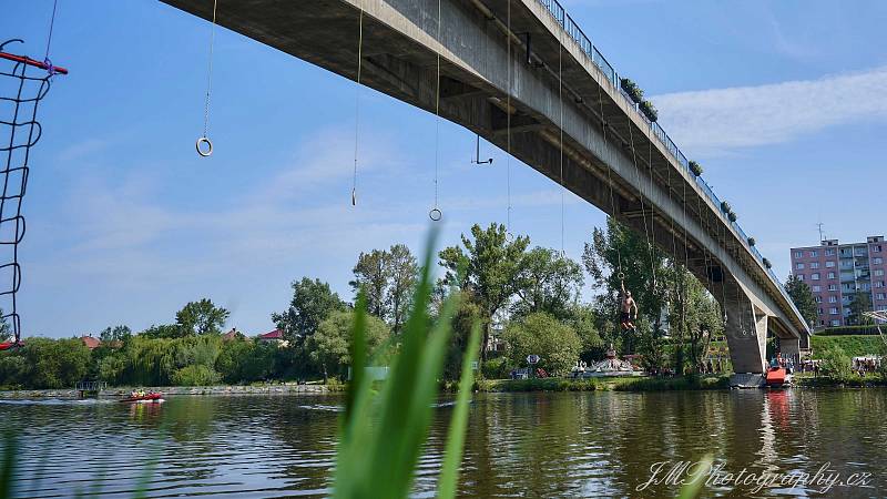 Gladiator Challenge: The bridge