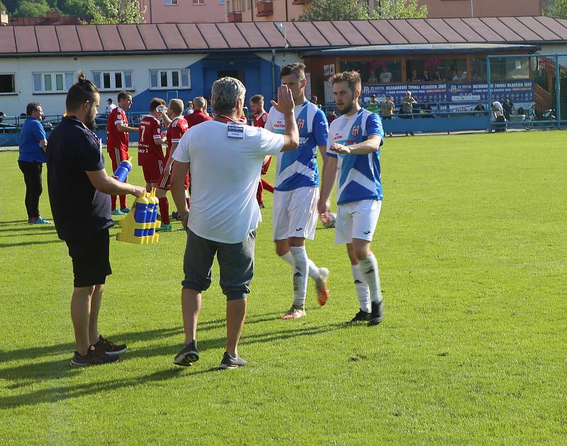 Fotbalisté Vsetína v derby porazili Valašské Meziříčí 2:0.