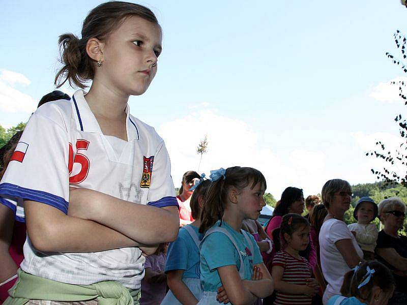 Slavnostní otevření sportovní haly v Janové.