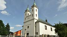 Horní Bečva - kostel svatého Jana a Pavla.