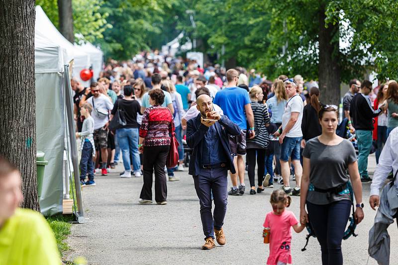 Garden Food Festival 2019 v rožnovském parku.