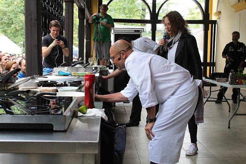 Premiérovým Garden Food Festivalem ožil Rožnov pod Radhoštěm ve dnech 30. června až 1. července 2018. Hlavní hvězdou festivalu byl známý šéfkuchař Zdeněk Pohlreich.