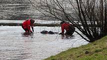 Ve čtvrtek 30. března bylo u levého břehu řeky Bečvy ve vodě nalezeno tělo. Po příjezdu policie zjistila že jde o tělo muže, který už nejevil známky života. Příčinu úmrtí policie vyšetřuje.