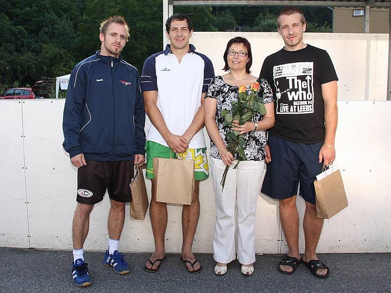 Čtvrtý ročník Stoupa Cupu na vsetínském hokejbalovém hřišti