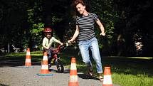 Malí cyklisté předvedli v sobotu 8. června 2019 svou zručnost a rychlost v zámeckém parku v Brankách.