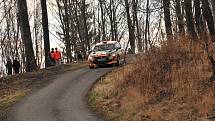 Nedělní 2. etapa 40. ročníku Valašské Rally přinesla mnoho dramatických soubojů, ze kterých nakonec vyšel vítězně Václav Pech. Druhý dojel Filip Mareš a třetí úřadující mistr Jan Kopecký.