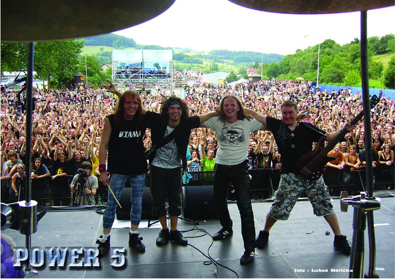 Heavy metalová kapela Power 5 slaví v roce 2021 už 25. výročí. Natočila k tomu desku Adrenalin. Kvůli covidu se její vydání posouvá. Power 5 na Masters Of Rock.