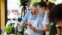 Garden Food Festival 2019 v rožnovském parku.