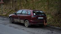 S autovraky a dlouhodobě odstavenými auty se potýkají města i  vesnice.