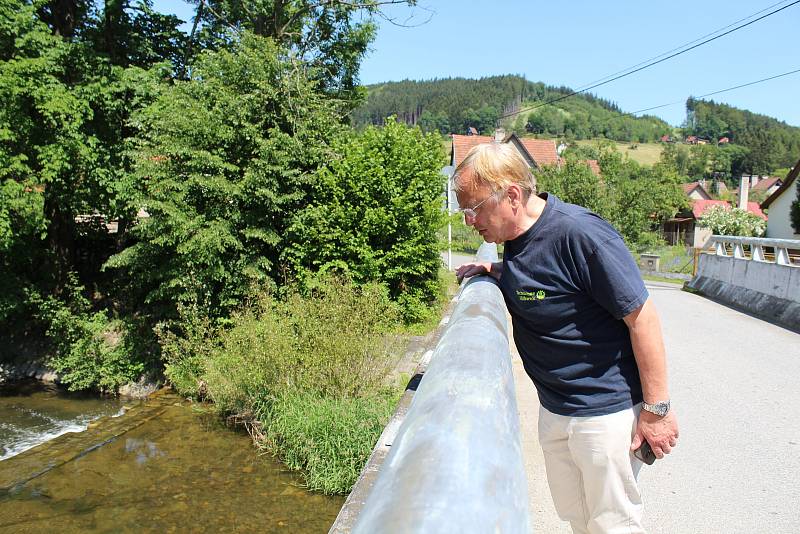 V úterý 20. června při příležitosti blížícího se výročí dvaceti let od ničivých povodní přijel do Valašského Meziříčí Heinrich Günther, velitel německé záchranářské organizace Technisches Hilfswerk (THW).