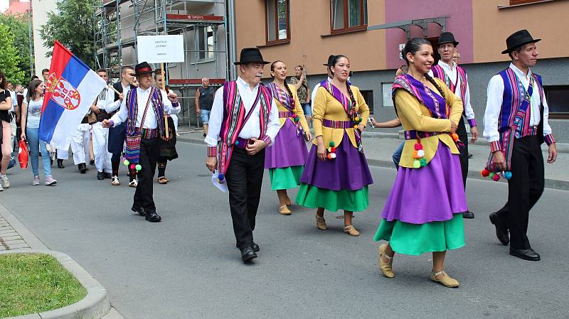 Desátý ročník Mezinárodního folklorního festivalu Vsetínský krpec