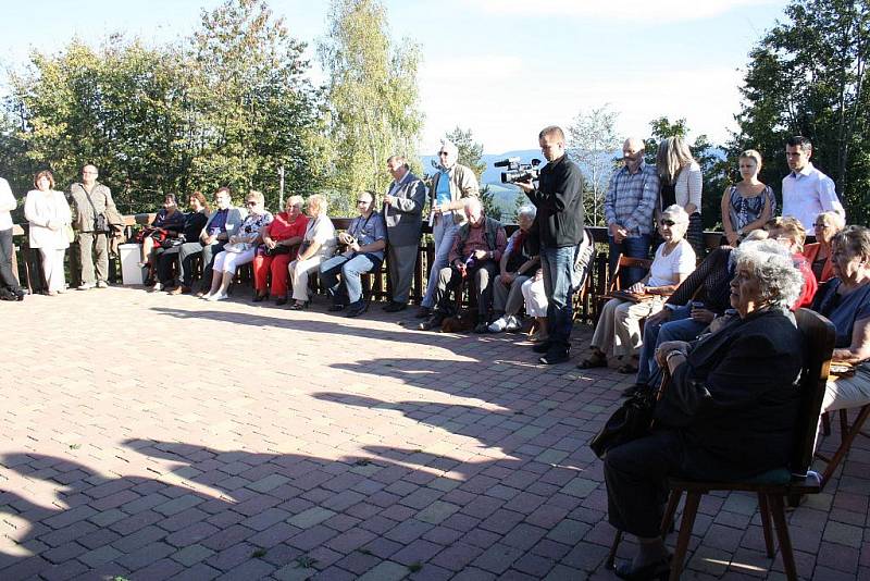 Zvonice na Soláni nabízí výstavu děl umělců z Pováží