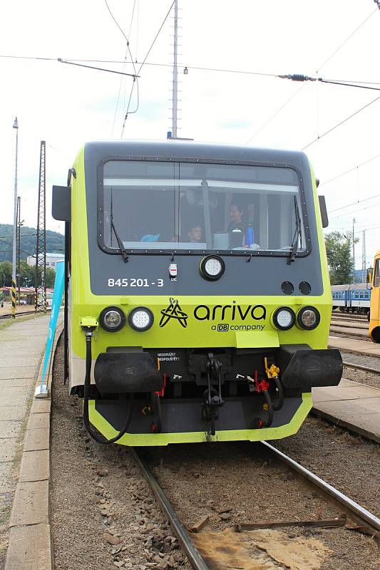 Společnost Arriva zavítala v pátek 12. července na Vsetín, aby budoucím cestujícím představila své soupravy.