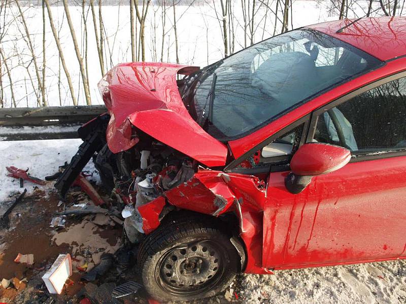 Při nehodě ve Vsetíně, Bobrkách se ve středu 29. prosince zranily dvě děti. 