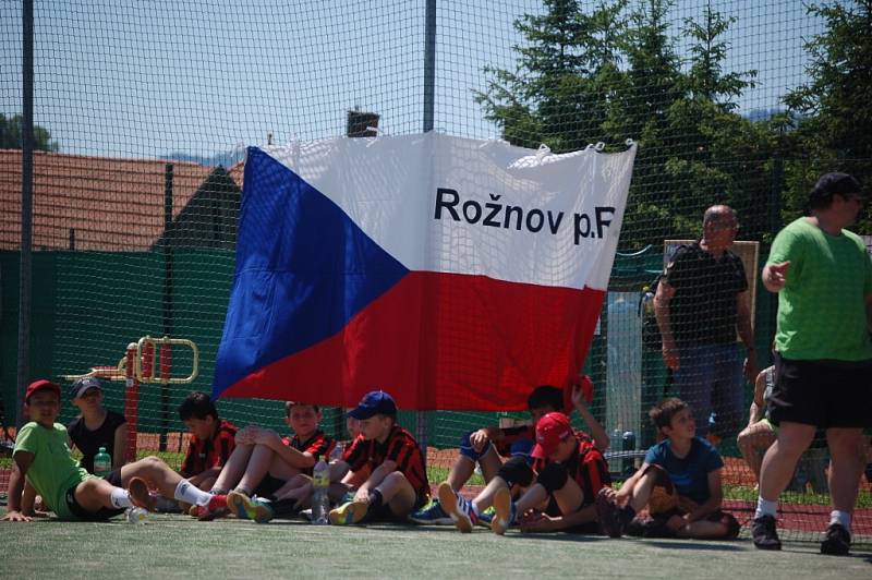 Festival miniházené přilákal do Zubří třicet mládežnických týmů, do hry zasáhlo 260 malých házenkářů.