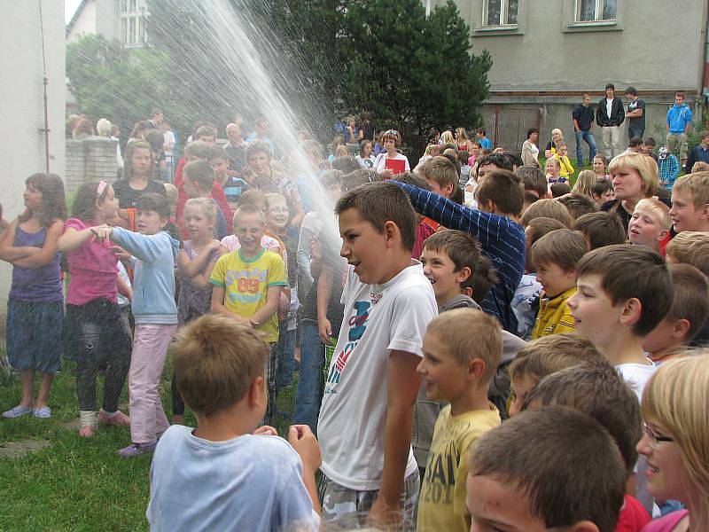 Požární cvičení na Základní škole Šafaříkova, Valašské Meziříčí