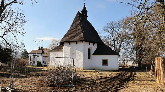 Ve Valašském Meziříčí začala druhá fáze obnovy kostela svaté Trojice.