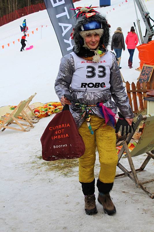 Pátý ročník BobCrossu - Mistrovství Československa v jízdě na dětských plastových bobech ve Ski areálu Karolinka.