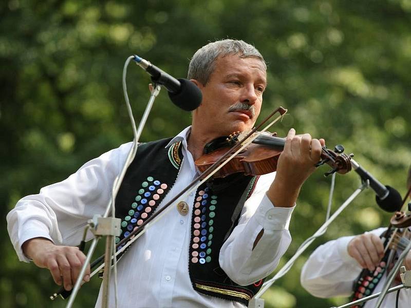 Jánošikov dukát v Rožnově - z Košic dorazil soubor Omladina