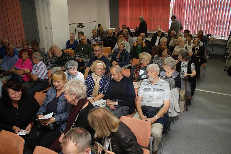 Křest 2. doplněného vydání knihy Josef Sousedík se uskutečnil 26. září 2019 ve vsetínské knihovně.