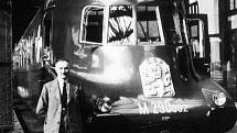 V podniku Ringhoffer-Tatra působil J. Sousedík jako ředitel a spolupracoval na vývoji motorového vlaku Slovenská Strela. Po roce 1945 dochází k dalšímu rozvoji pod značkou MEZ Vsetín. V roce 1949 se rozjela výstavba výrobní haly a v letech 1958 – 1960 byl