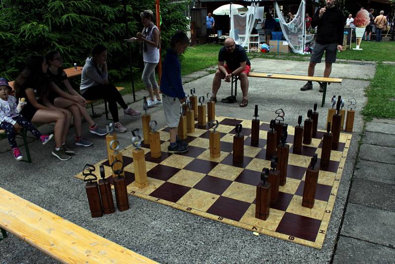 Stoleté výročí TJ Sokol Bystřička oslavili 8. června 2019 na hřišti U Lukášů. Členové šachového oddílu si zahráli miniturnaj.