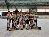 Mladí hokejisté HC Černí vlci Rožnov pod Radhoštěm ročníku 2010 (6. třída) na zimní stadion do Chocně, kde úspěšně sehráli velmi kvalitně obsazený turnaj a brali druhé místo.