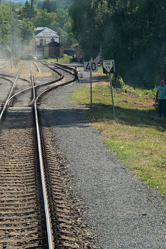 Motorová jednotka 844 RegioShark.na trati Valašské Meziříčí - Rožnov pod Radhoštěm