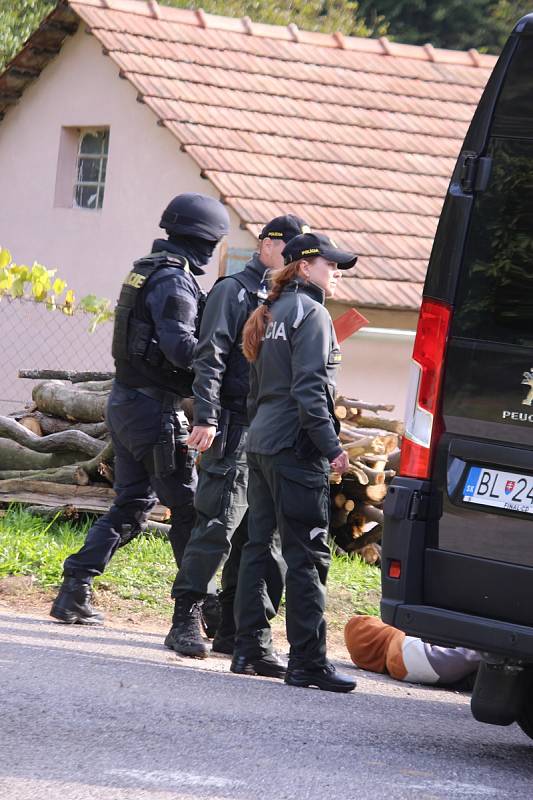 Starý Hrozenkov – Drietoma  mezinárodní taktické cvičení policie Treinčanský  kraj a Zlínský kraj.