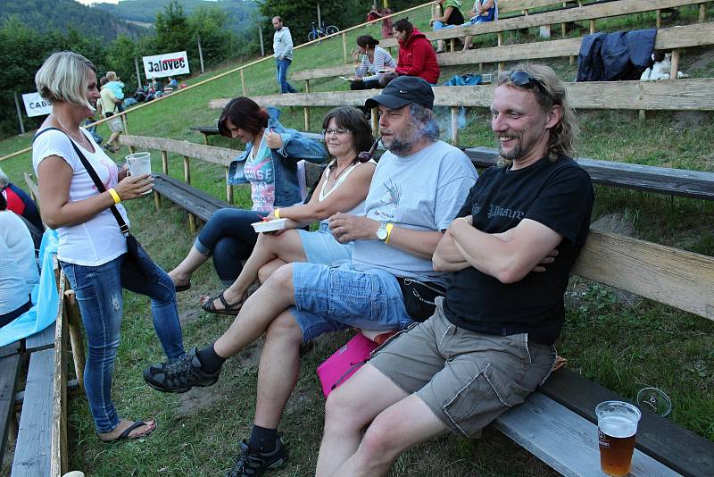 Areál letního kina u přehrady Bystřička ožil první červencový svátek hudbou. Konal se tady první ročník world music festivalu s názvem Andělská Bystřička.