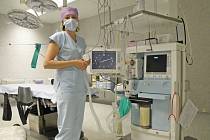 Centrální operační sály Nemocnice Valašské Meziříčí se můžou pochlubit dvěma novými anesteziologickými přístroji. 