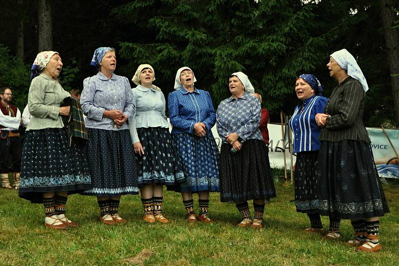 Na louce u Korytářů na Soláni na Horním Vsacku se v pátek 25. června 2021 konala soutěž O nejlepšího sekáče Soláně. Vystoupil i ženský pěvecký sbor Karlovjanky.