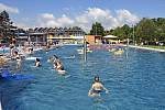 The summer pool at Valašské Meziříčí starts the 2022 season. People try out the new pool built for CZK 60 million for the first time;  Saturday, June 11, 2022
